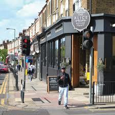 118 Brondesbury Road * Londra